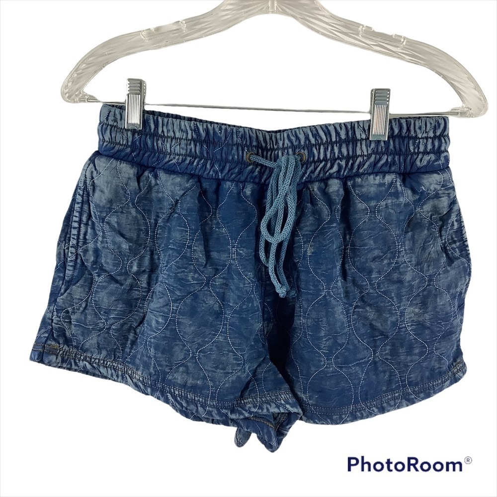 NWT Urban Outfitters Out From Under Phoenix Quilted Shorts